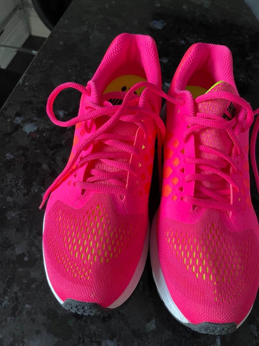 Nike Air Zoom Pegasus Running Shoes Neon Pink Size 10.5